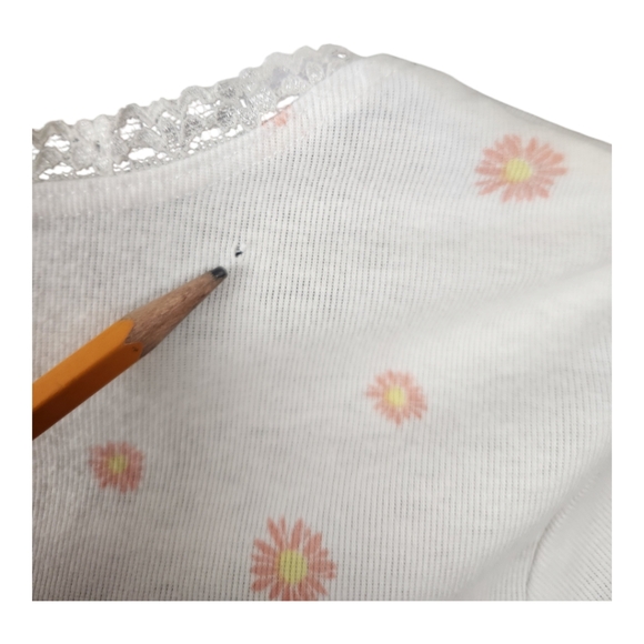 PacSun Me to We Dainty Floral Baby Tee Small Daisy Keyhole Bow Lace Cute - Picture 7 of 7